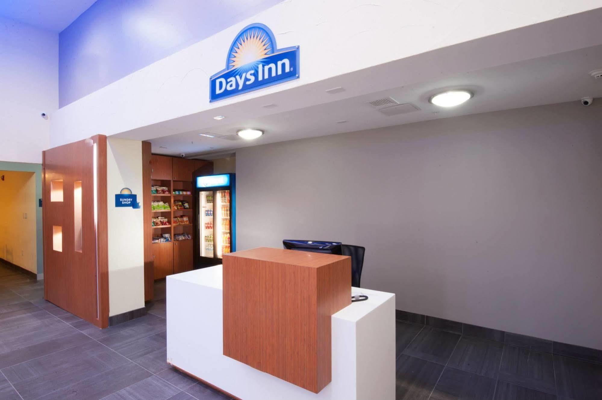 Arya Inn & Suites Farmers Branch Exterior photo